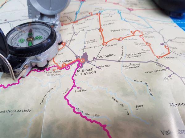 Wanderkarte mit Kompass